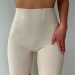 Корректирующие шорты-велосипедки бежевые с утягивающим эффектом