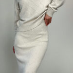 Kootud trikoo kostüüm seelikuga (Копировать) (Копировать) (Копировать) (Копировать)