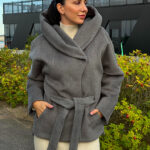 Полупальто с капюшоном