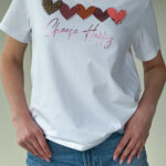 Футболка с сердцами