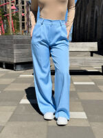 Брюки женские прямого кроя