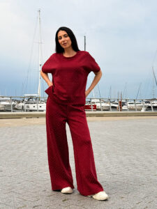 Костюм спорт шик со стразами — изображение 4