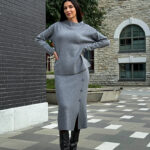 Костюм трикотажный с юбкой