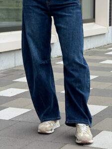 Джинсы женские багги — изображение 6