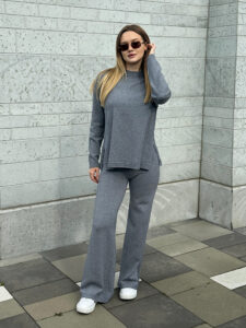 Костюм из вязаного трикотажа — изображение 3