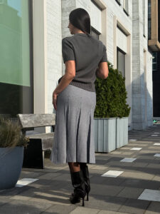 Юбка из вязаного трикотажа миди — изображение 2