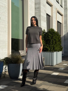 Юбка из вязаного трикотажа миди — изображение 4