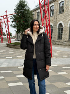 Куртка зимняя с капюшоном