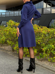 Платье из вязаного трикотажа — изображение 7