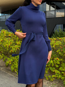 Платье из вязаного трикотажа — изображение 8