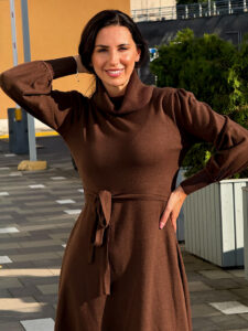 Платье из вязаного трикотажа — изображение 11