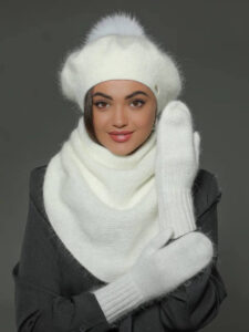 Комплект с беретом