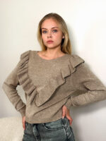 Джемпер женский с рюшей