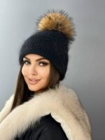 Шапка из ангоры с помпоном из натурального меха — изображение 11