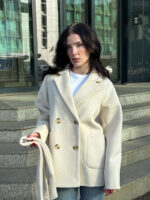 шерстяное короткое пальто на весну