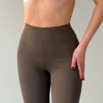 Эластичные женские леггинсы