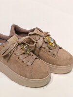 Стильные женские кеды