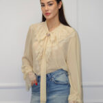 Блуза с гипюром