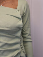 Лонгслив из тонкого трикотажа — изображение 4