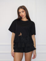 Чёрная футболка