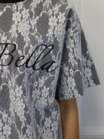 стильная чёрная женская футболка с кружевом