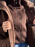 Женский бомбер на молнии