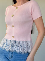 Розовый топ из трикотажа с кружевом