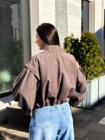 Šokolaaditoonis lühike naiste jope