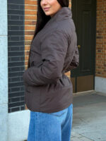 Весенняя женская куртка