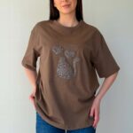 T-särk trükiga pruun