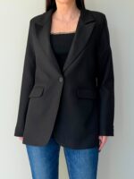 Женский удлиненный пиджак черный
