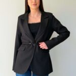 Naiste pikendatud lõikega pintsak vööga