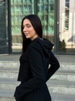 Женский костюм с карманами