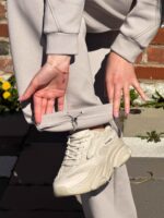 Костюм с карманами женский