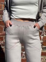 Костюм женский