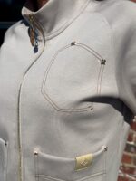 Naiste pükskostüüm pealekantavate taskutega