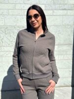 Костюм из текстурной ткани серый