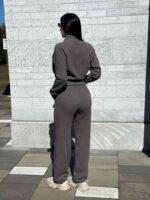 Костюм из текстурной ткани