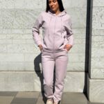 Naiste pükstega spordidress<br> <br>