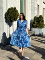 Suvekleit lillemustriga