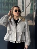 Куртка на кулиске с гипюром на молнии