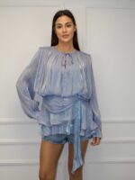 Pikendatud vööga volangpluus