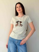 T-särk prindiga rinna peal