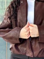 Tõmblukuga ja taskudega naiste bomber