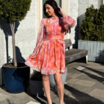 Pikkade puhvis varrukatega kleit