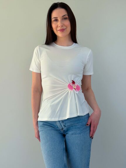 T-särk orhideega valge