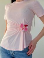 T-särk orhideega kroogetega