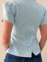 Lühikeste varrukatega taljesse töödeldud naiste jakk