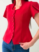 Lühikeste varrukatega punane jakk