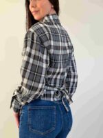 Женская рубашка в клетку
